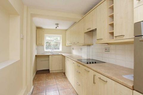 3 bedroom terraced house to rent, Andover Road, Ludgershall