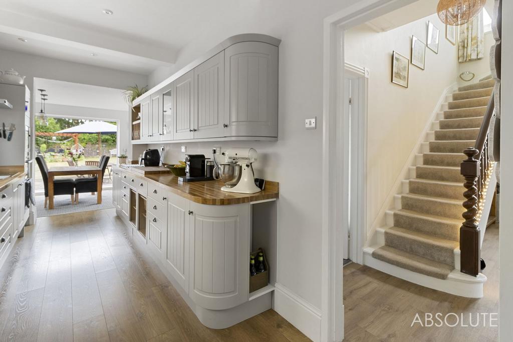 Devons Road, Torquay, TQ1 4 bed detached house for sale £625,000
