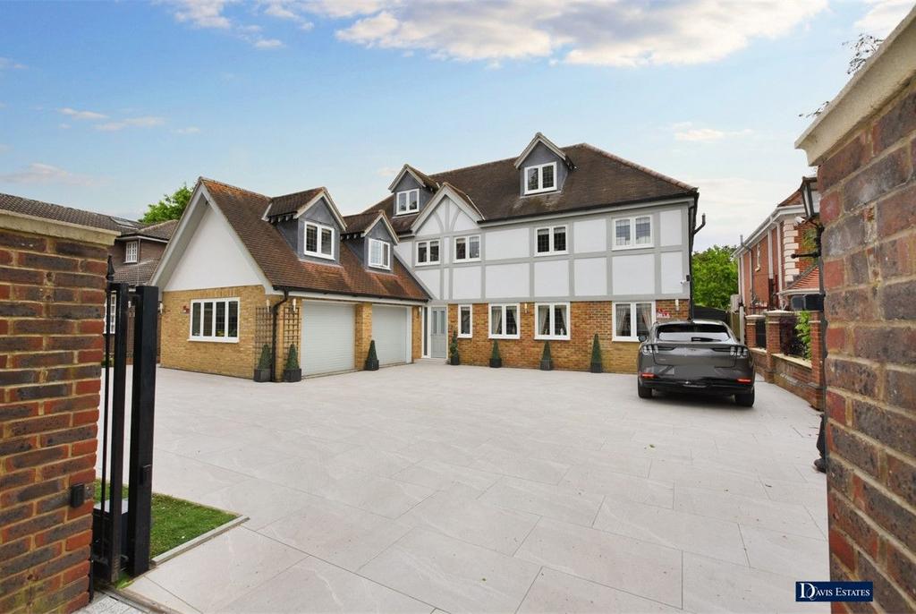 Nelmes Way, Emerson Park, Hornchurch... 5 bed detached house for sale
