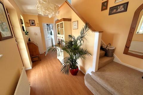 14 Morfa Crescent, Tywyn, LL36 9AU
