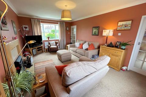 14 Morfa Crescent, Tywyn, LL36 9AU