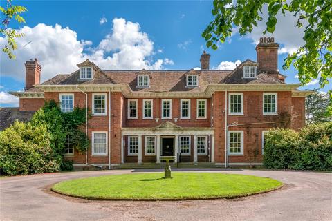 9 bedroom detached house for sale, Snelsmore Common, Newbury, Berkshire