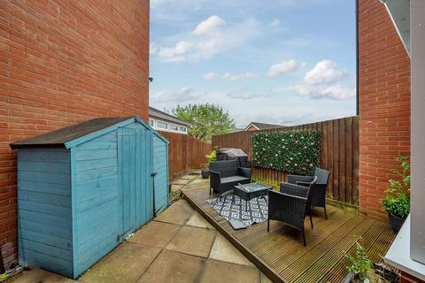 2 bedroom end of terrace house for sale, Staddlestone Circle,  Hereford.,  HR2