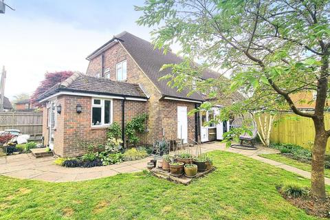 4 bedroom semi-detached house for sale, Jefferies, Horsted Keynes, RH17