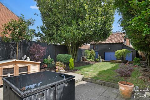 100 High Street, Epping, CM16 4AF