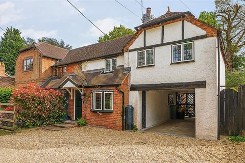 3 bedroom semi-detached house for sale, Plover Lane, Hook RG27