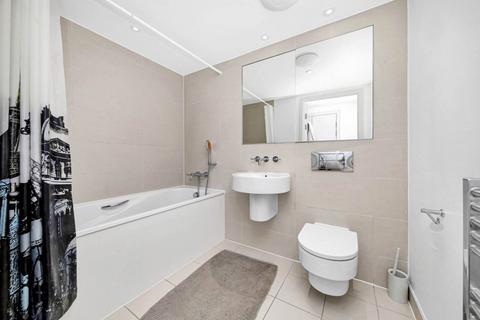 2 bedroom flat to rent, Dovecote House, Canada Water, London, SE16