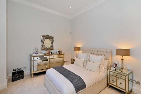 2 bedroom ground floor flat for sale, Harcourt Terrace, London, SW10