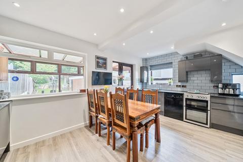 22 Coombfield Drive, Dartford, DA2 7LQ
