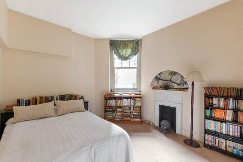 102 Oakwood Court, London, W14 8JZ