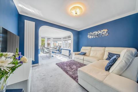 1 Harwell Close, Ruislip, HA4 7EA