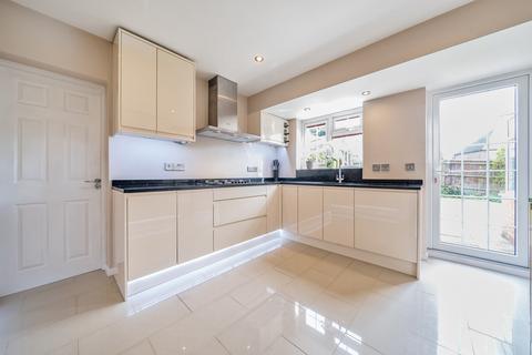 1 Harwell Close, Ruislip, HA4 7EA
