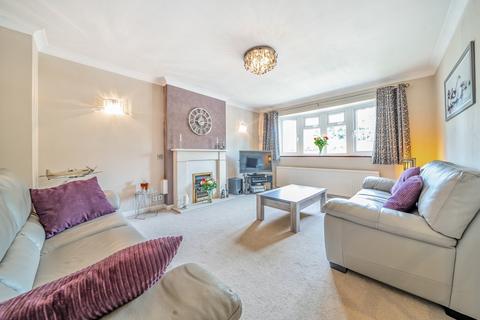 1 Harwell Close, Ruislip, HA4 7EA