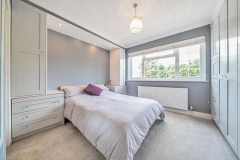 1 Harwell Close, Ruislip, HA4 7EA