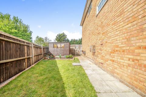1 Harwell Close, Ruislip, HA4 7EA