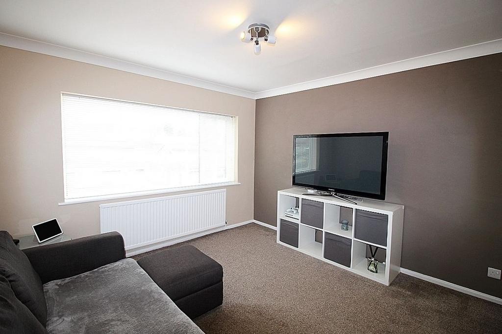 Sheffield Lane, Catcliffe, Rotherham 1 bed apartment for sale £75,000