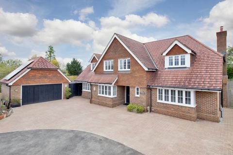 5 bedroom detached house for sale, Chart Road, Sutton Valence, Maidstone, Kent, ME17