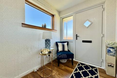 39 Crummock Gardens, Beith, KA15 2HD