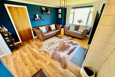 39 Crummock Gardens, Beith, KA15 2HD