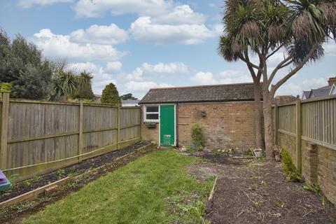 12 Grange Road, Folkestone, CT19 4DB