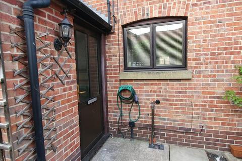 Huddlestones Wharf, Newark, NG24