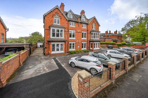 2 bedroom apartment for sale, 38a Nettleham Road, Lincoln, Lincolnshire, LN2