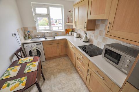 2 bedroom flat for sale, Grenville Road, Wimborne, BH21