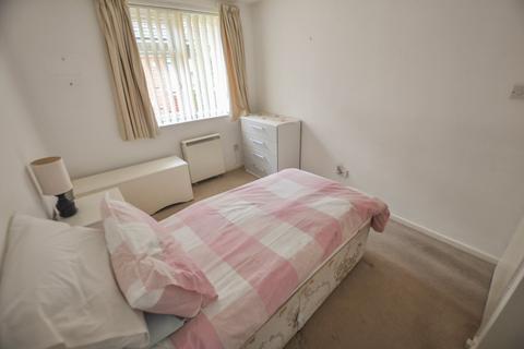 2 bedroom flat for sale, Grenville Road, Wimborne, BH21