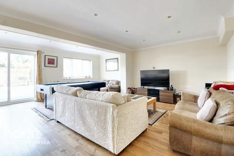5 bedroom detached house for sale, Admirals Walk, Southend-on-Sea