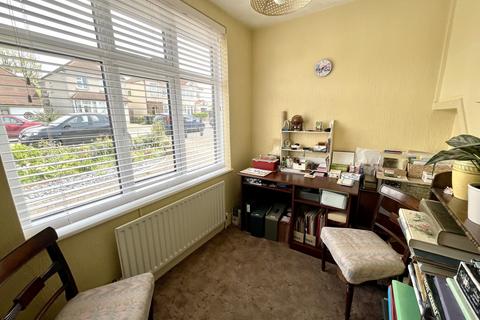 35 King Edward Avenue, Dartford, DA1 2HZ
