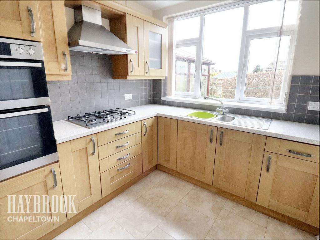 Vicarage Road, Grenoside 4 bed detached house for sale £350,000