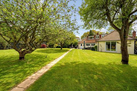 5 bedroom bungalow for sale, Nine Mile Ride, Wokingham RG40