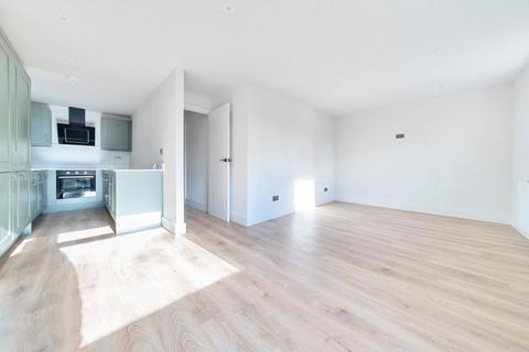 2 bedroom flat for sale, 94 Osborne Road, Windsor, Berkshire, SL4 3EN