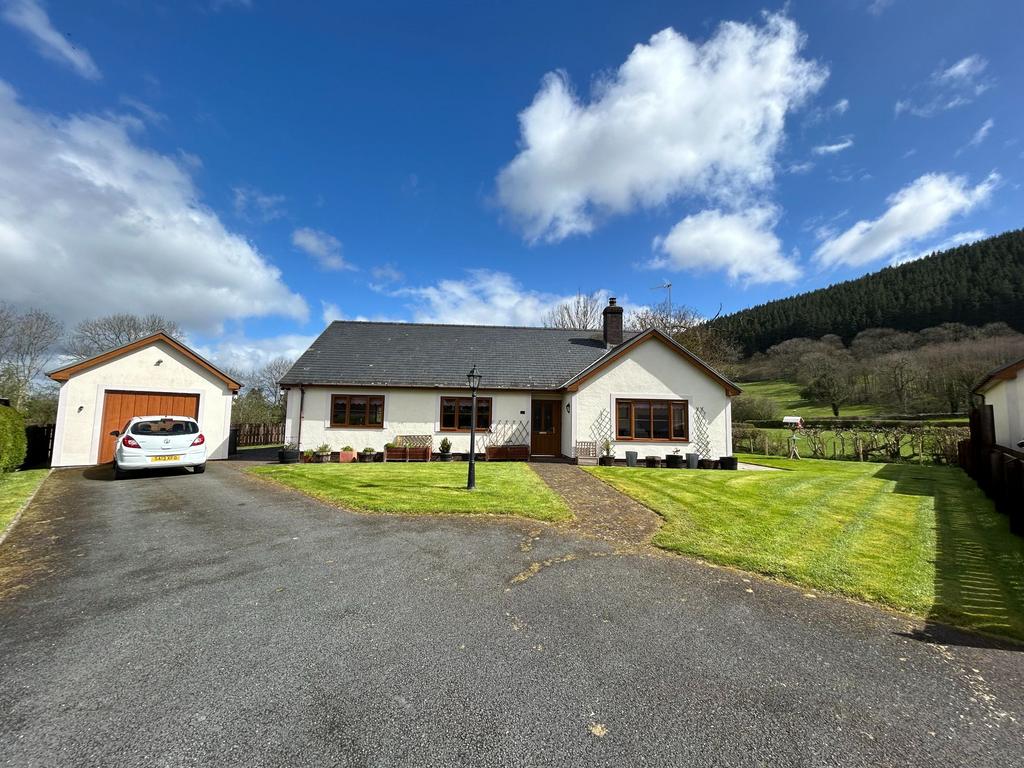 Erw Wern, Berwyn Street, Corwen 3 bed detached bungalow for sale £360,000