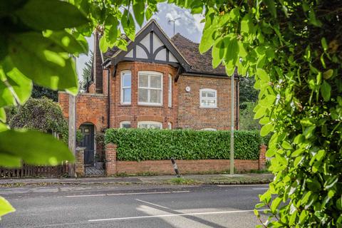 4 bedroom detached house for sale, The Street, Crowmarsh Gifford  OX10