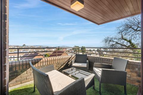 1 bedroom flat to rent, Heath Court, West Cross, Swansea, SA3