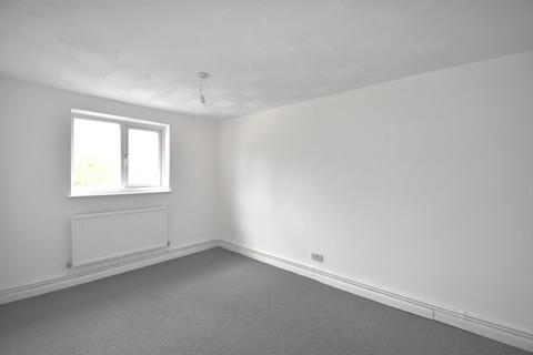 2 bedroom flat to rent, Hedon Road, Hull, HU9