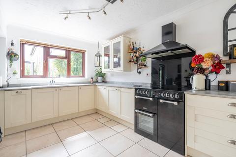 4 bedroom detached house for sale, Sandy Lane, Norwich