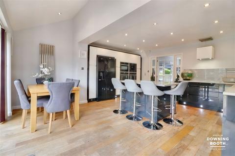 1 Freer Drive, Burntwood, WS7 9QJ