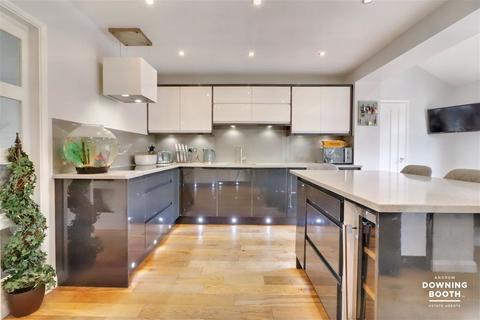 1 Freer Drive, Burntwood, WS7 9QJ