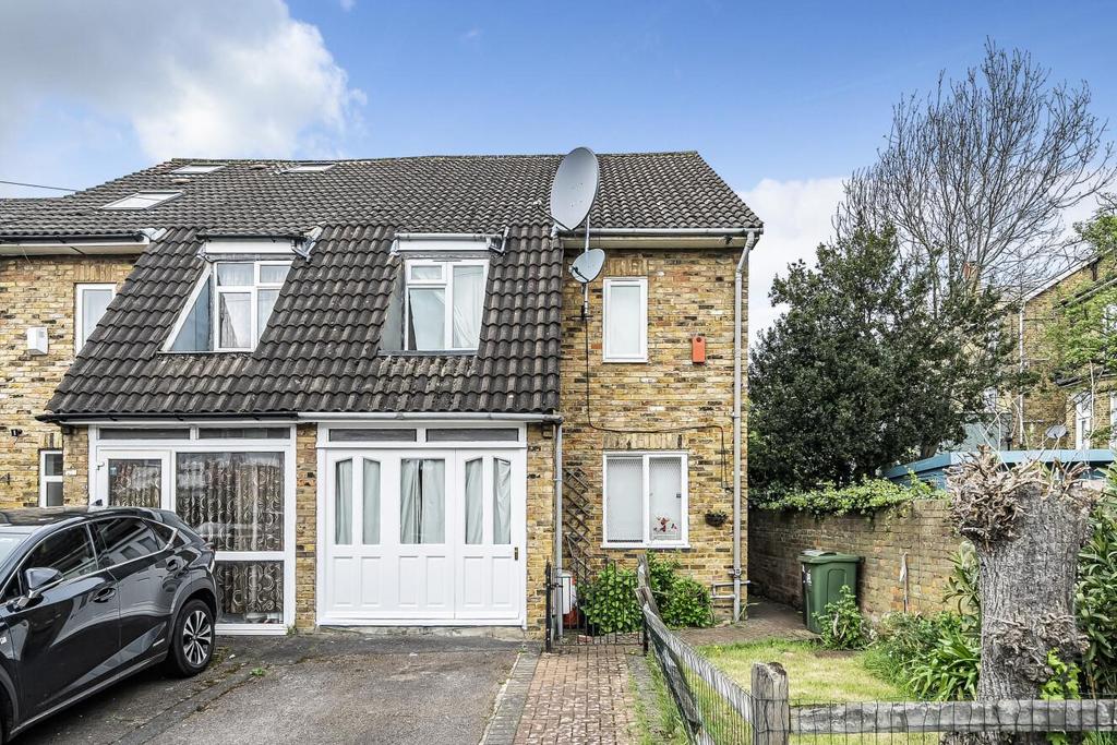 Kinfauns Road, Tulse Hill 3 bed semidetached house for sale £700,000