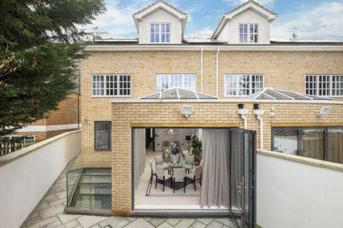 6 bedroom semi-detached house to rent, Lincoln Avenue, London, SW19