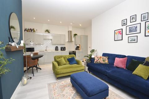 2 bedroom apartment for sale, Major Close, Folkestone CT20