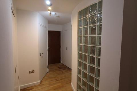 2 bedroom flat to rent, St. Peters Street, Ipswich, IP1