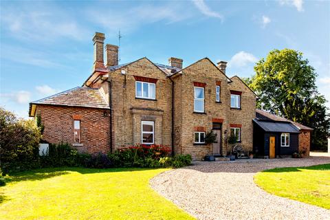 6 bedroom detached house for sale, Bury Farm Close, Slapton, Leighton Buzzard, Bedfordshire, LU7