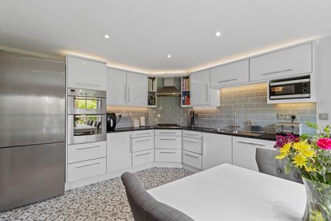 21 Ashford Drive, Appleton, Warrington, WA4 5GG