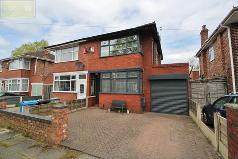 2 bedroom semi-detached house for sale, Conway Road, Urmston, Manchester