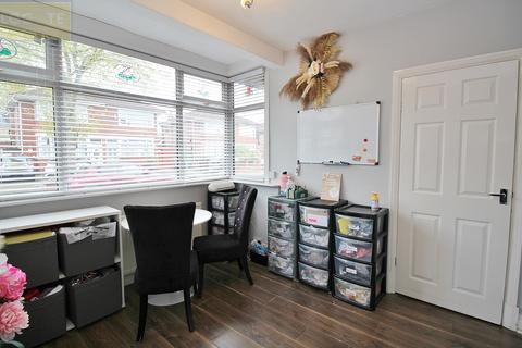 2 bedroom semi-detached house for sale, Conway Road, Urmston