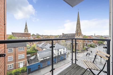 1 bedroom flat for sale, Central Reading,  Berkshire,  RG1