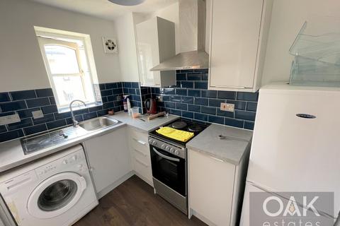 1 bedroom flat to rent, Cherry Blossom Close, London N13